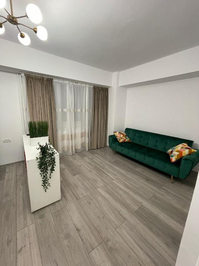 Appartamento Garsoniera Spatioasa Mega Mall Bucarest